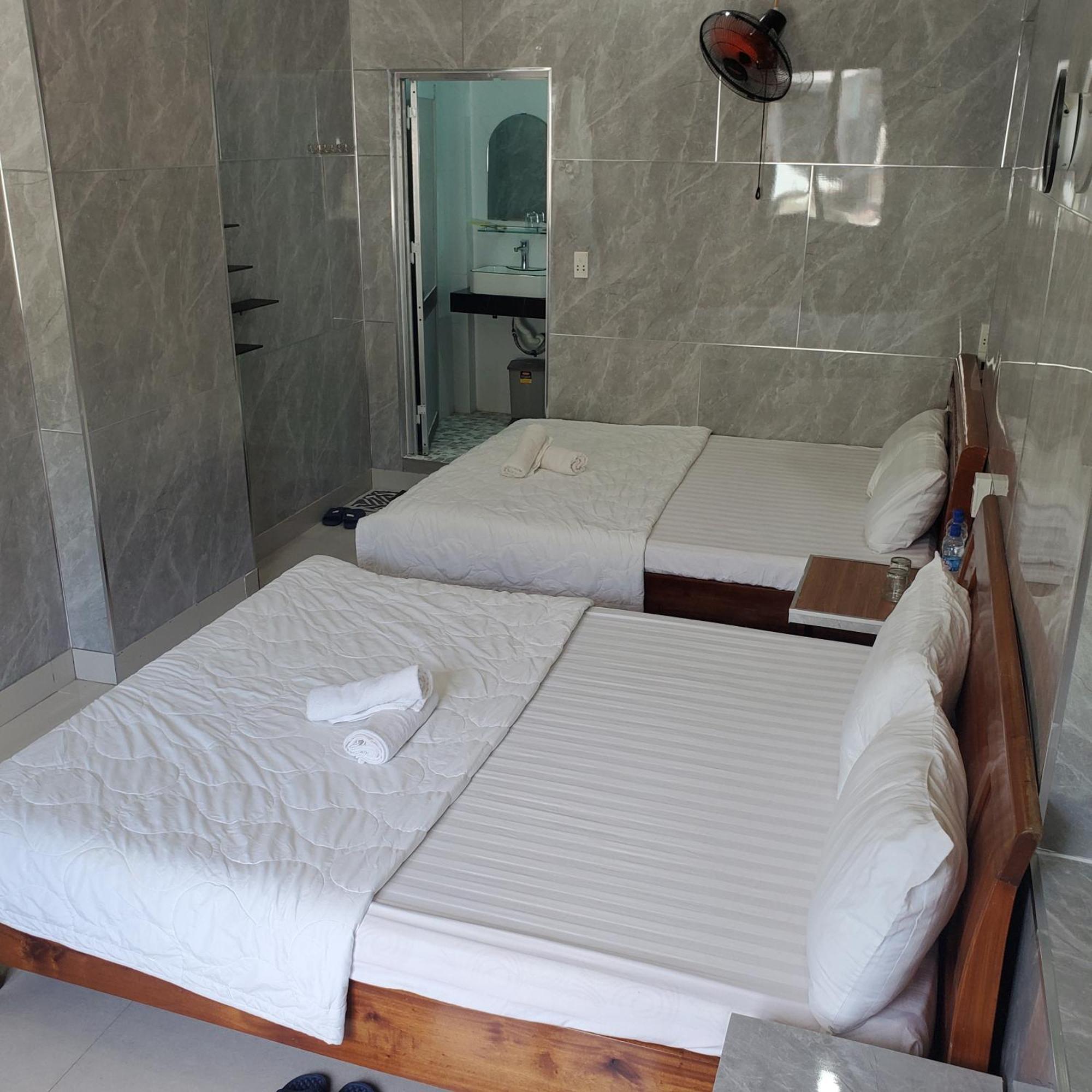 Tuan Thanh Homestay Tân Hiệ Quarto foto